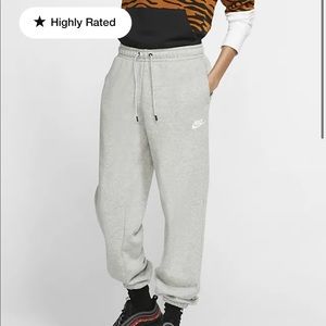 Nike Women’s Rally Loose Fit Pant- NAVY